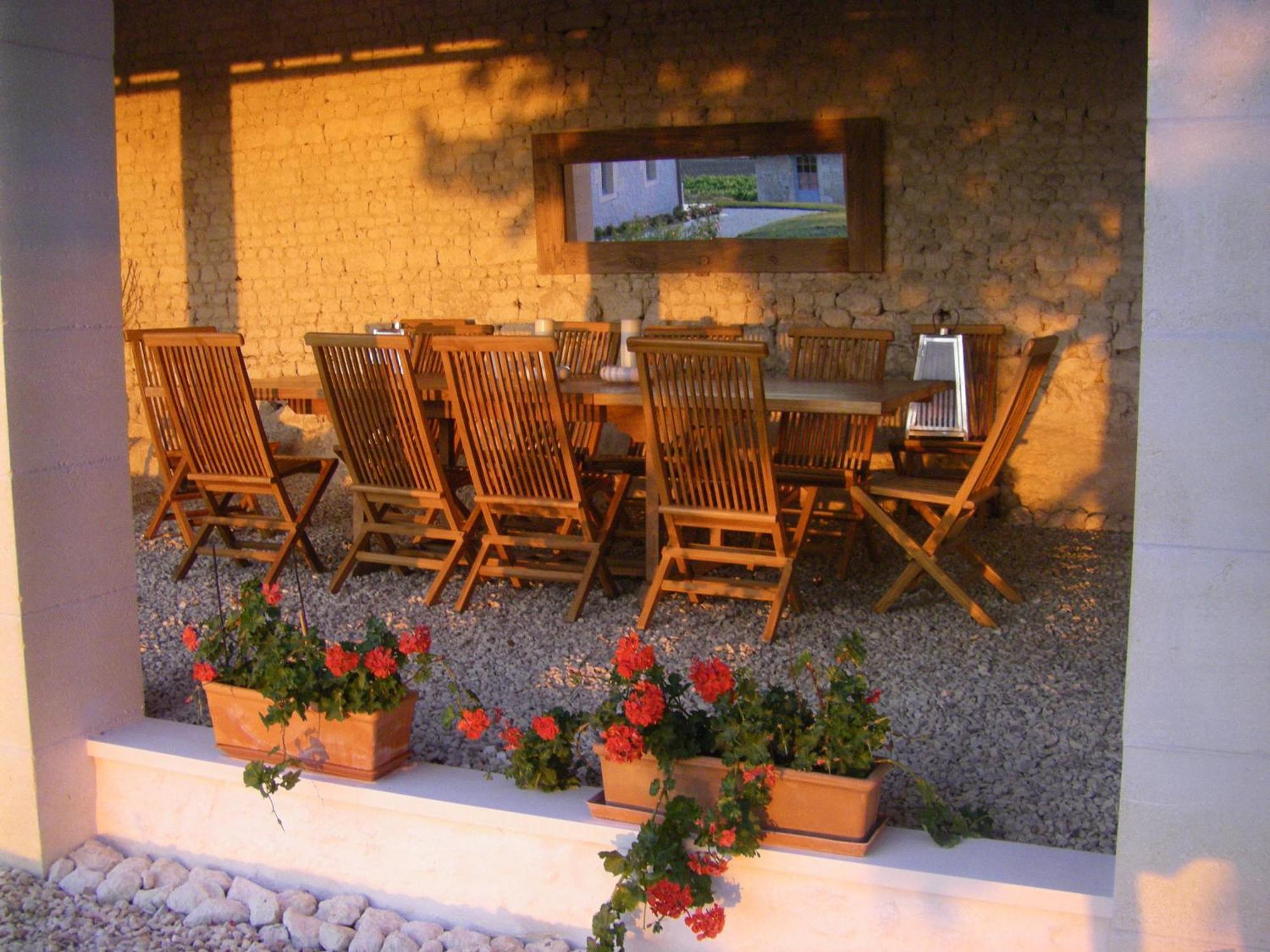 Chambre D'Hotes Clos Des Pierres Blanches Brie-sous-Archiac Exterior photo