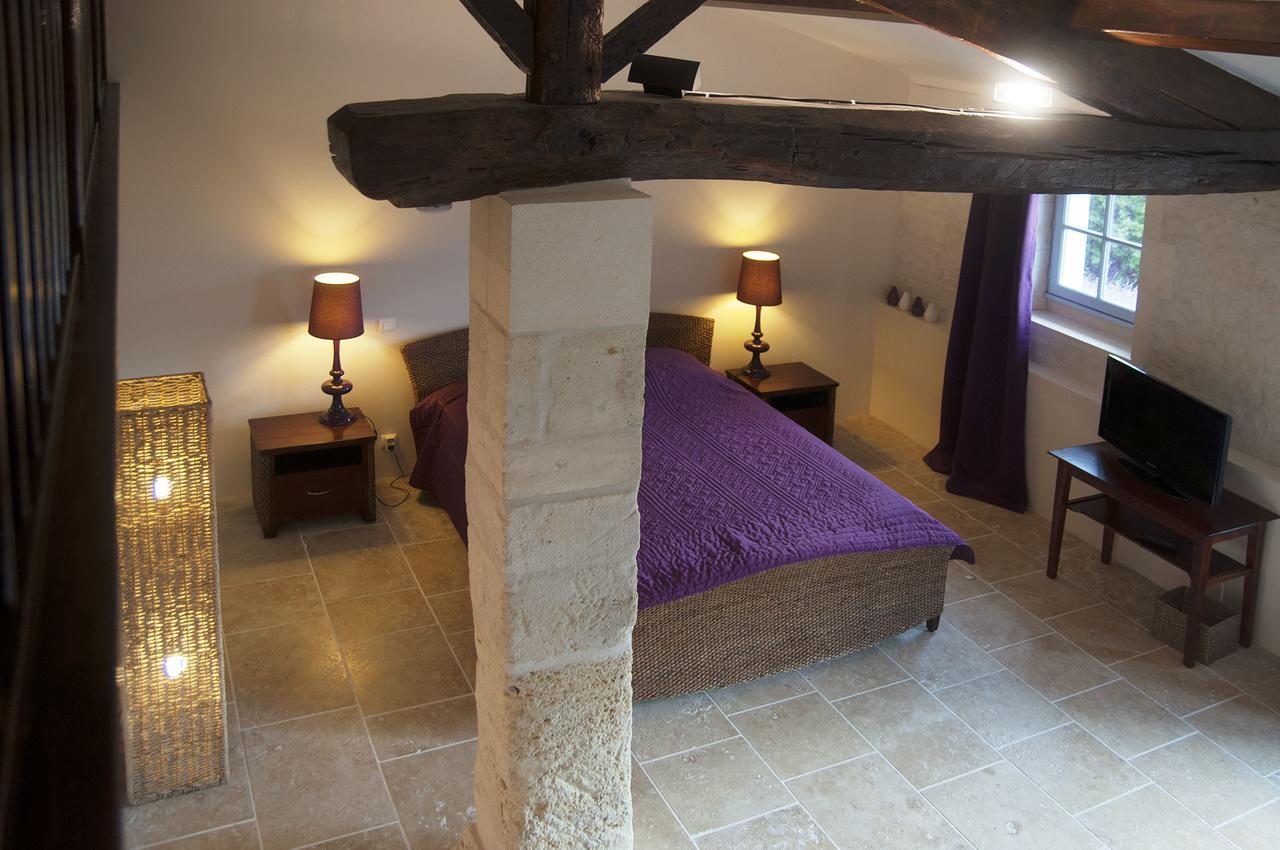 Chambre D'Hotes Clos Des Pierres Blanches Brie-sous-Archiac Exterior photo